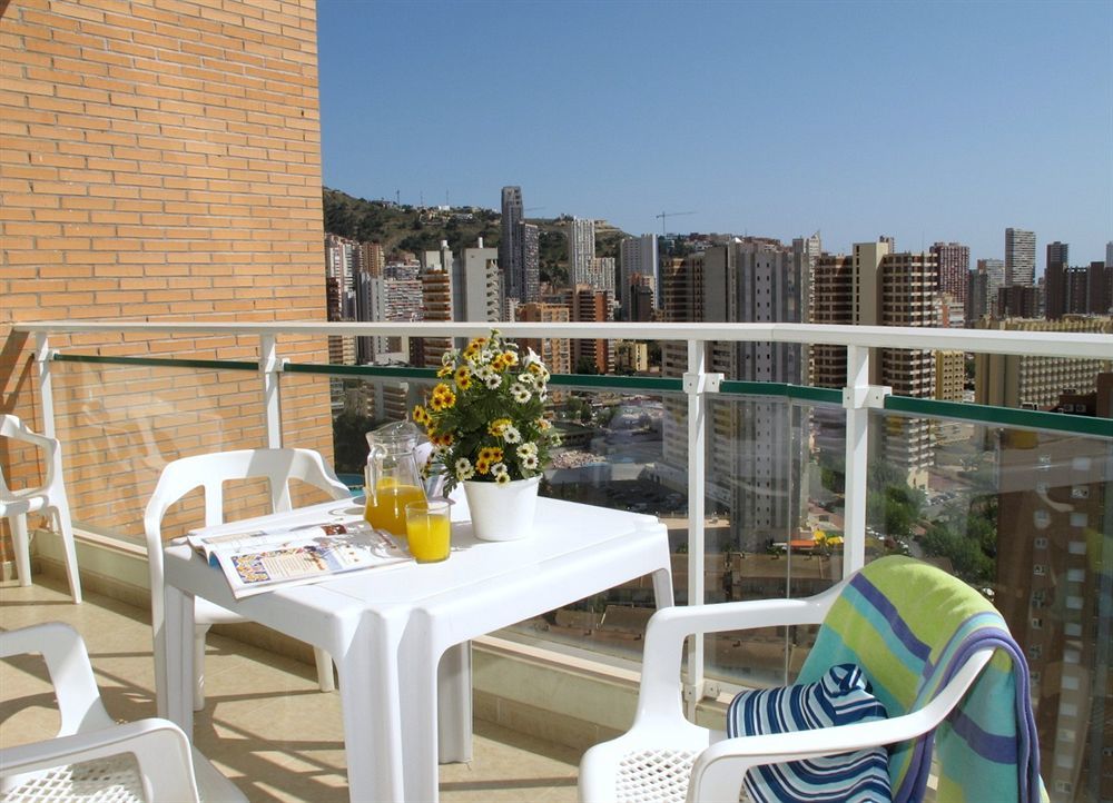 Apartamentos Playamar Бенідорм Екстер'єр фото